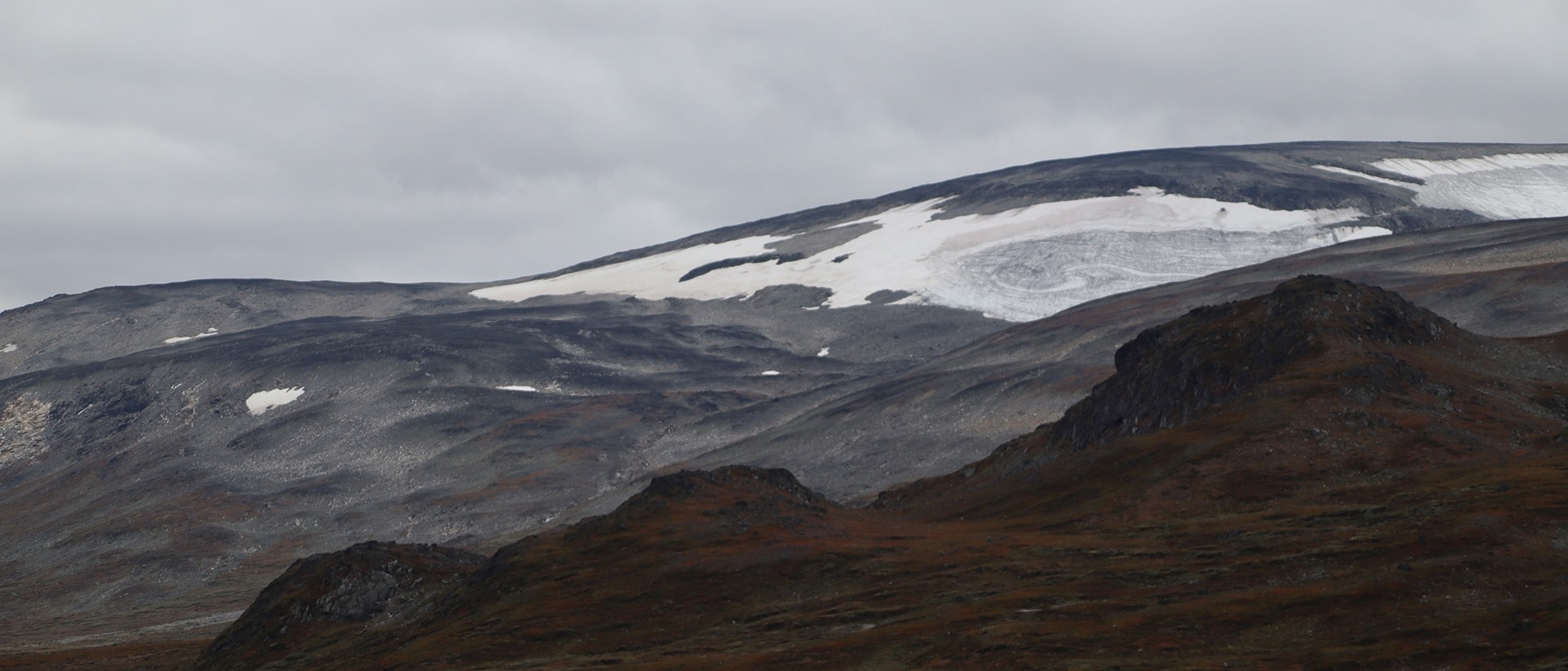 The view of Jotunheimen on a cloudy day.